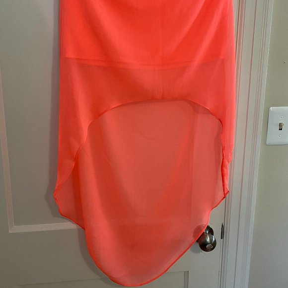 Express High-Low Pink Skirt - Picture 3 of 7